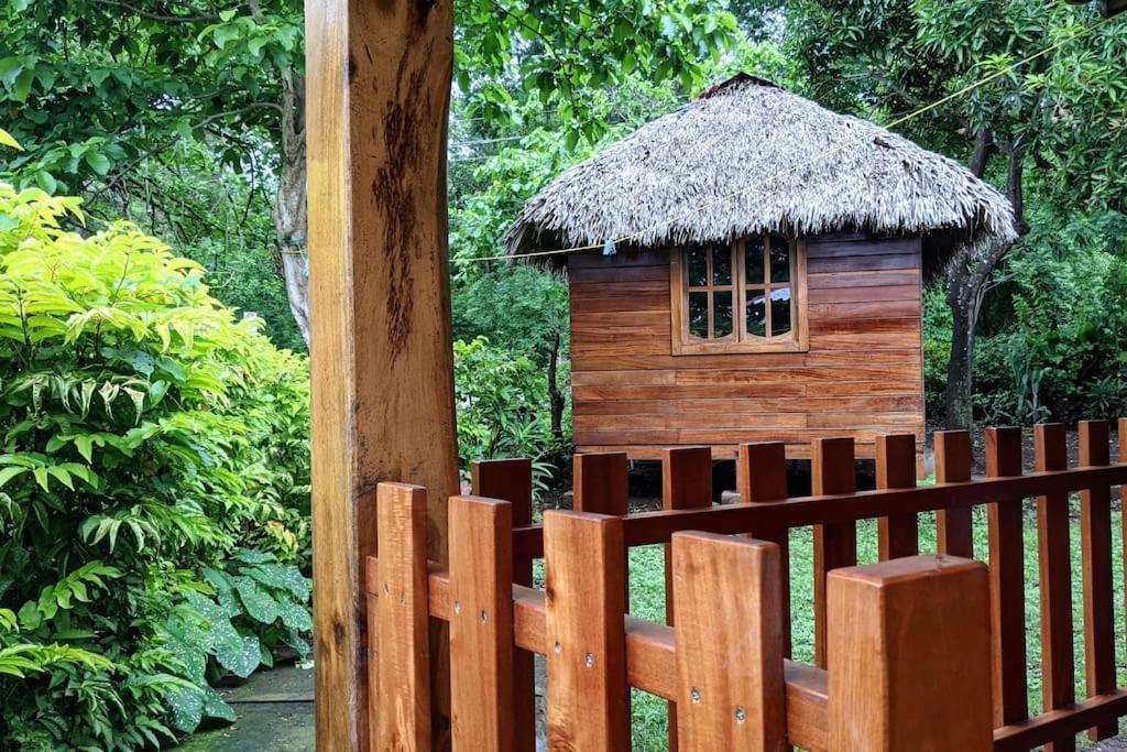 Wood Cabin - Cabana Maderas Balgue ภายนอก รูปภาพ