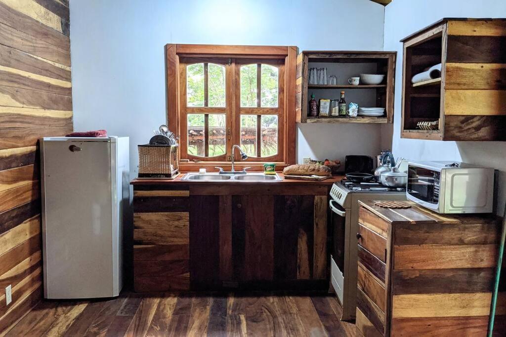 Wood Cabin - Cabana Maderas Balgue ภายนอก รูปภาพ