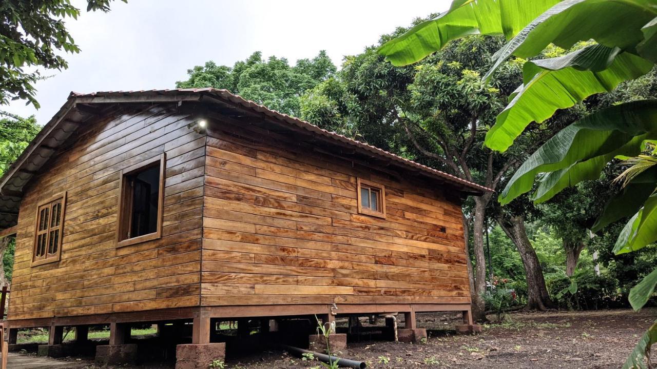Wood Cabin - Cabana Maderas Balgue ภายนอก รูปภาพ