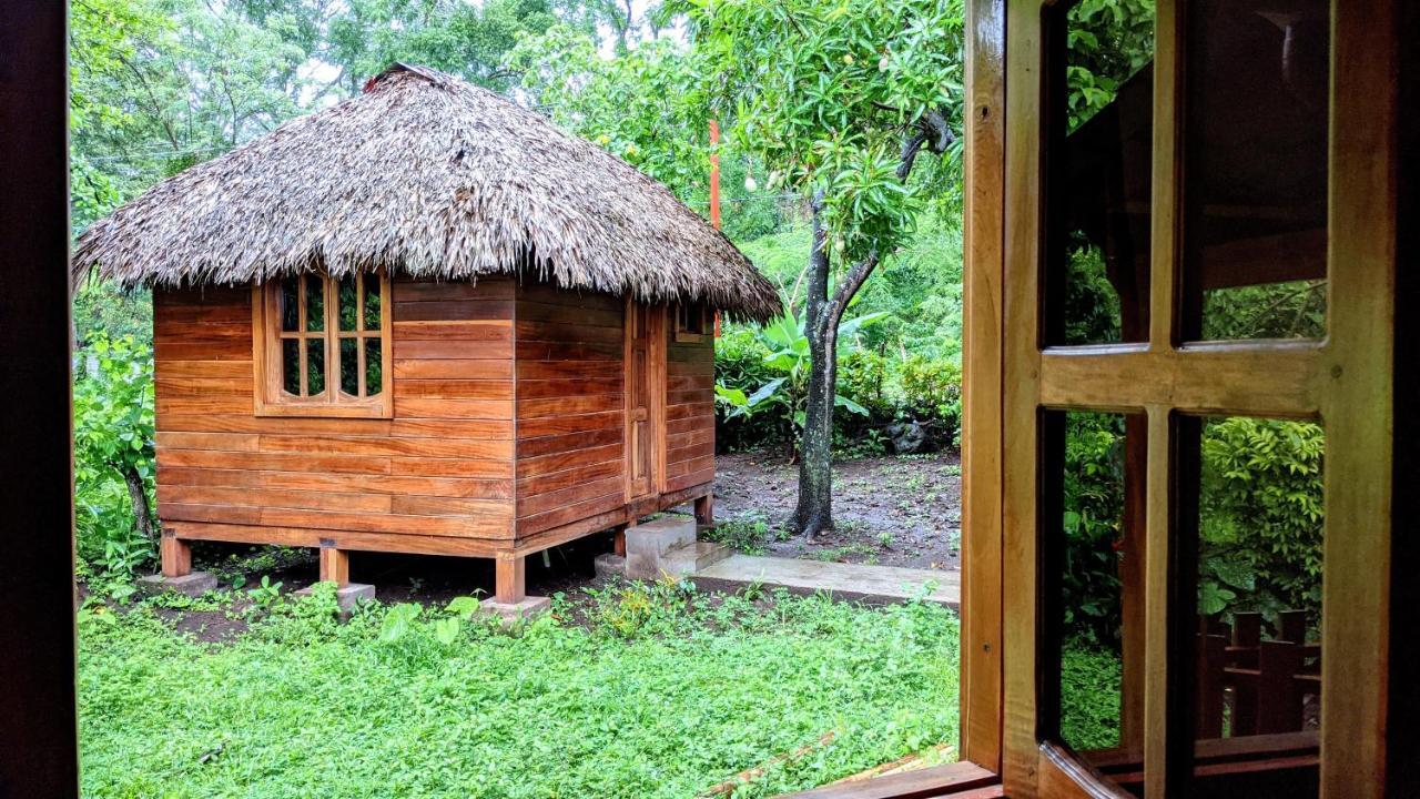 Wood Cabin - Cabana Maderas Balgue ภายนอก รูปภาพ