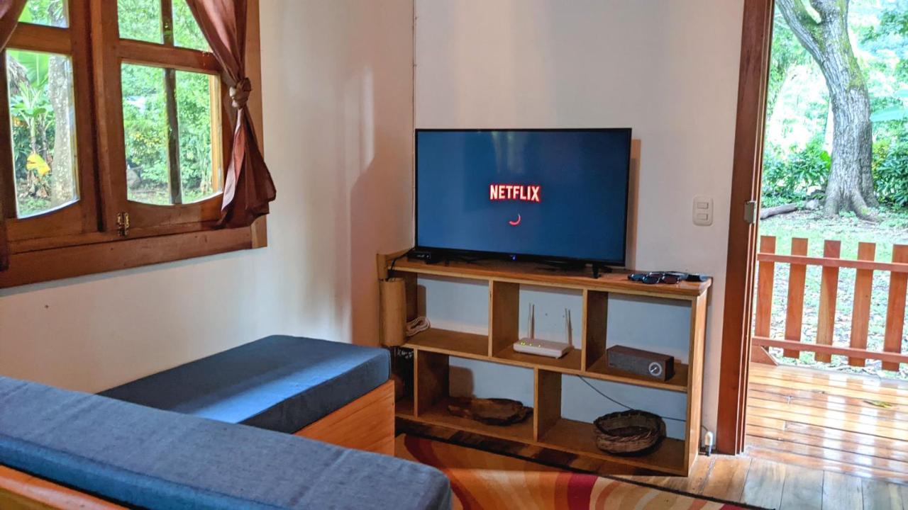 Wood Cabin - Cabana Maderas Balgue ภายนอก รูปภาพ