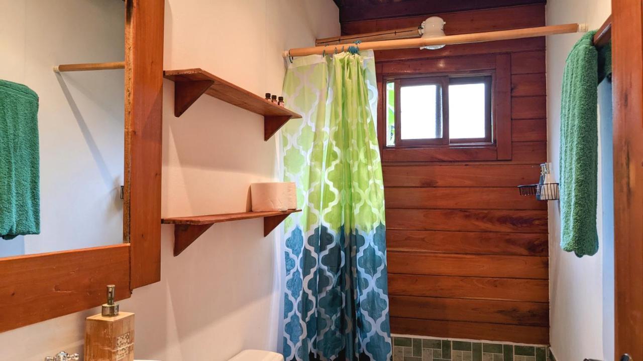 Wood Cabin - Cabana Maderas Balgue ภายนอก รูปภาพ